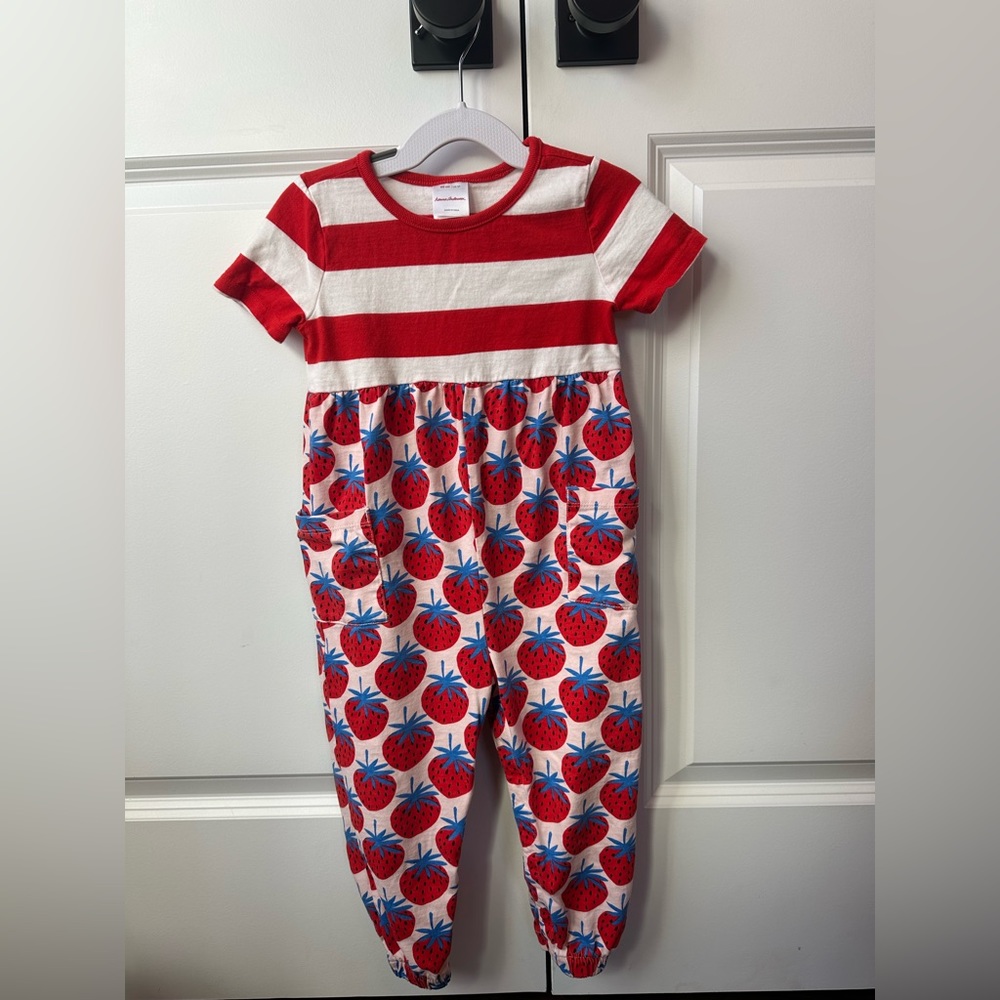 Hanna Andersson Strawberry Mixie Romper (Size 90/3T)